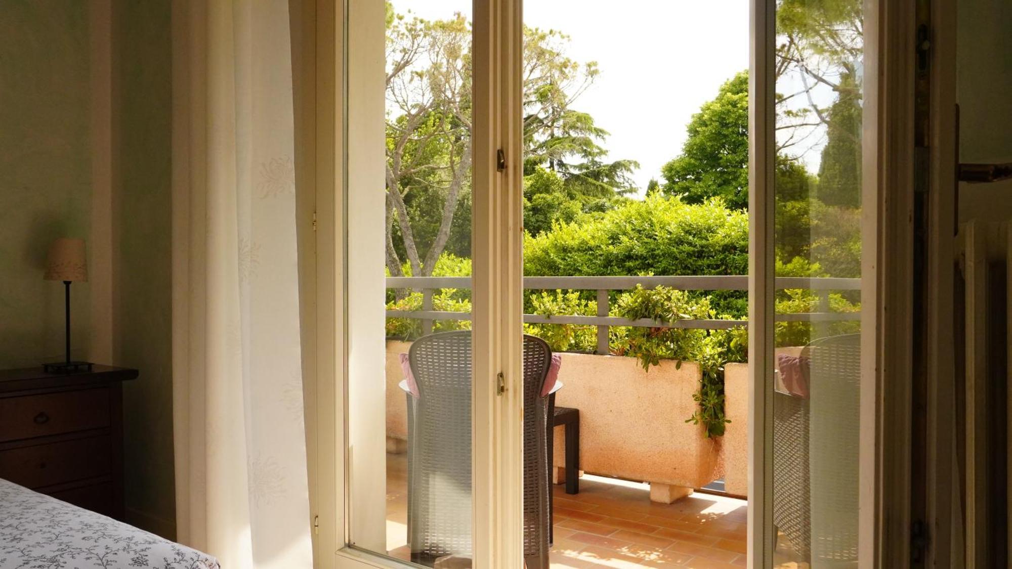 Appartamenti Villa Lina Desenzano del Garda Extérieur photo